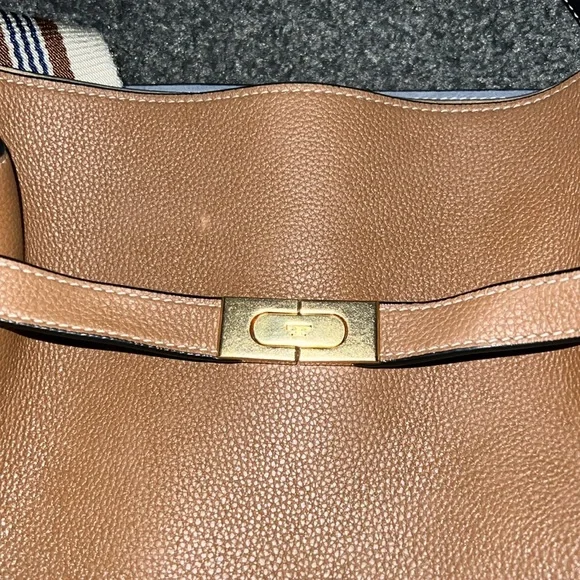 Tory Burch Brown Leather Shoulder Bag with Black Handles - Picture 11 of 16